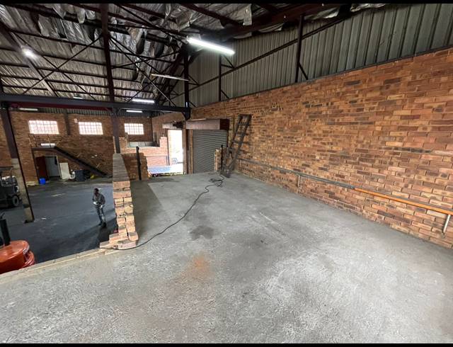700M² WAREHOUSE TO LET IN BRAKPAN CENTRAL